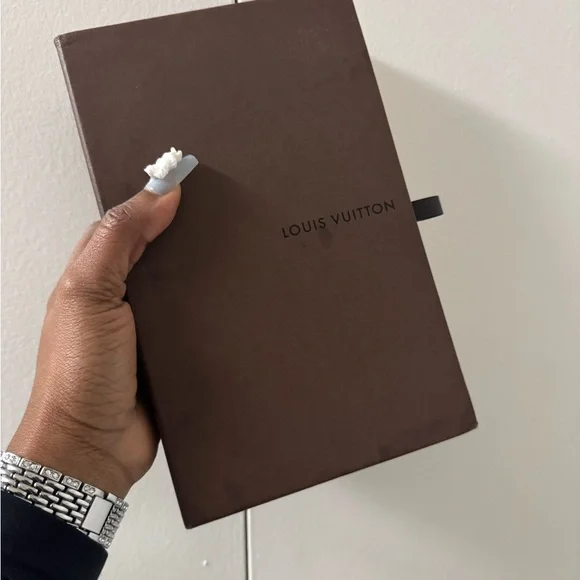 Authentic Louis Vuitton Damier Ebene Mini Pochette - Picture 2 of 10